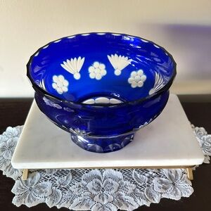 Elegant Blue Glass Bowl with Floral Design